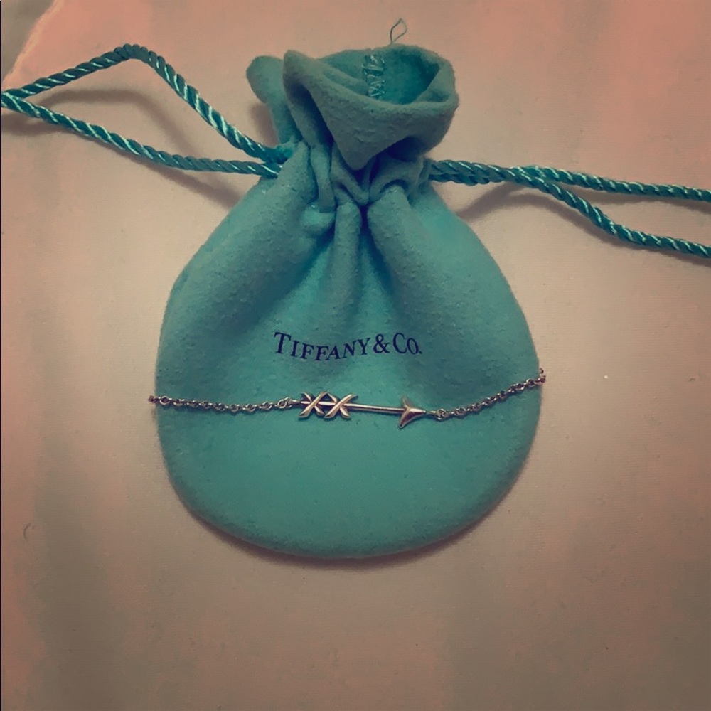 DAINTY BRACELET